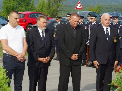 Ministar Davor Božinović prisustvovao obilježavanju 28. godišnjice pogibije četvorice hrvatskih redarstvenika u Žutoj Lokvi