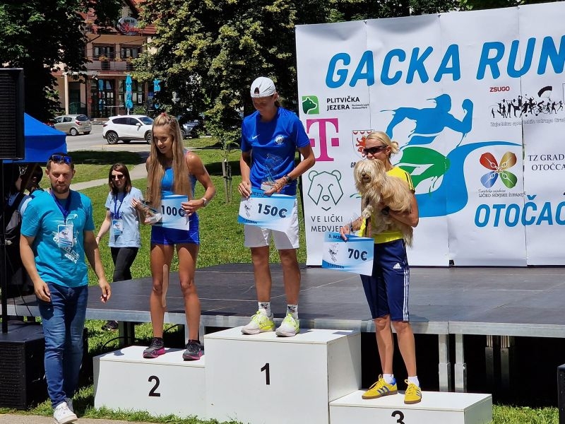 Članovi IPA Šibenik na atletskoj utrci „GACKA RUN 2024“ u Otočcu