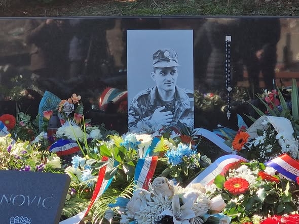 U KRIVOM PUTU OBILJEŽENA 32. OBLJETNICA POGIBIJE HEROJA DOMOVINSKOG RATA DAMIRA TOMLJANOVIĆA – GAVRANA