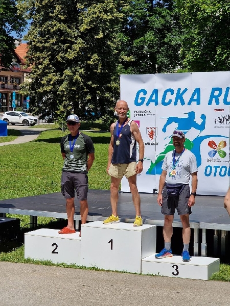 Članovi IPA Šibenik na atletskoj utrci „GACKA RUN 2024“ u Otočcu