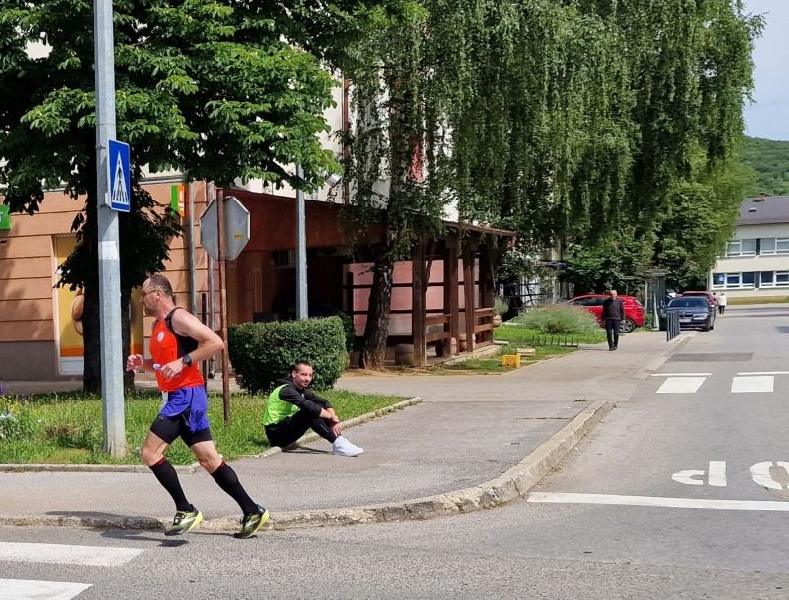 Članovi IPA Šibenik na atletskoj utrci „GACKA RUN 2024“ u Otočcu