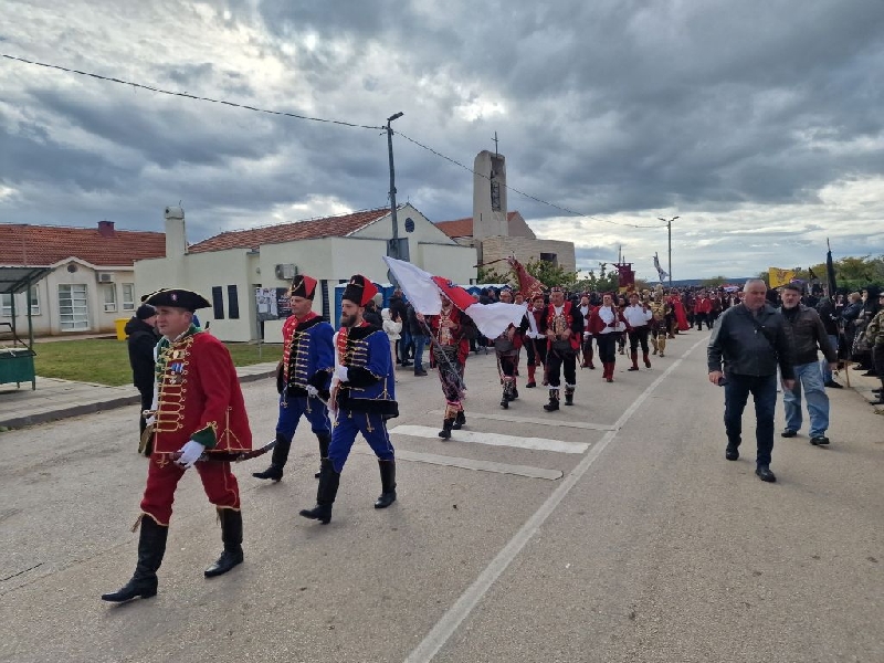 Dan sjećanja na žrtvu Škabrnje - jedno od mjesta najveće patnje i žrtve. Dan sjećanja na žrtvu Škabrnje - jedno od mjesta najveće patnje i žrtve.